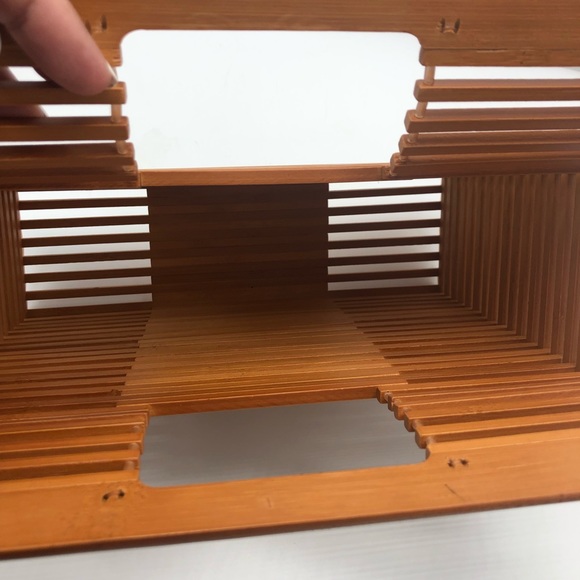 Bamboo Rectangle Shape Handbag - Picture 4 of 4